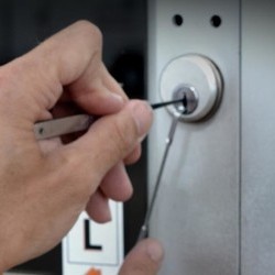 commercial locksmith Towson